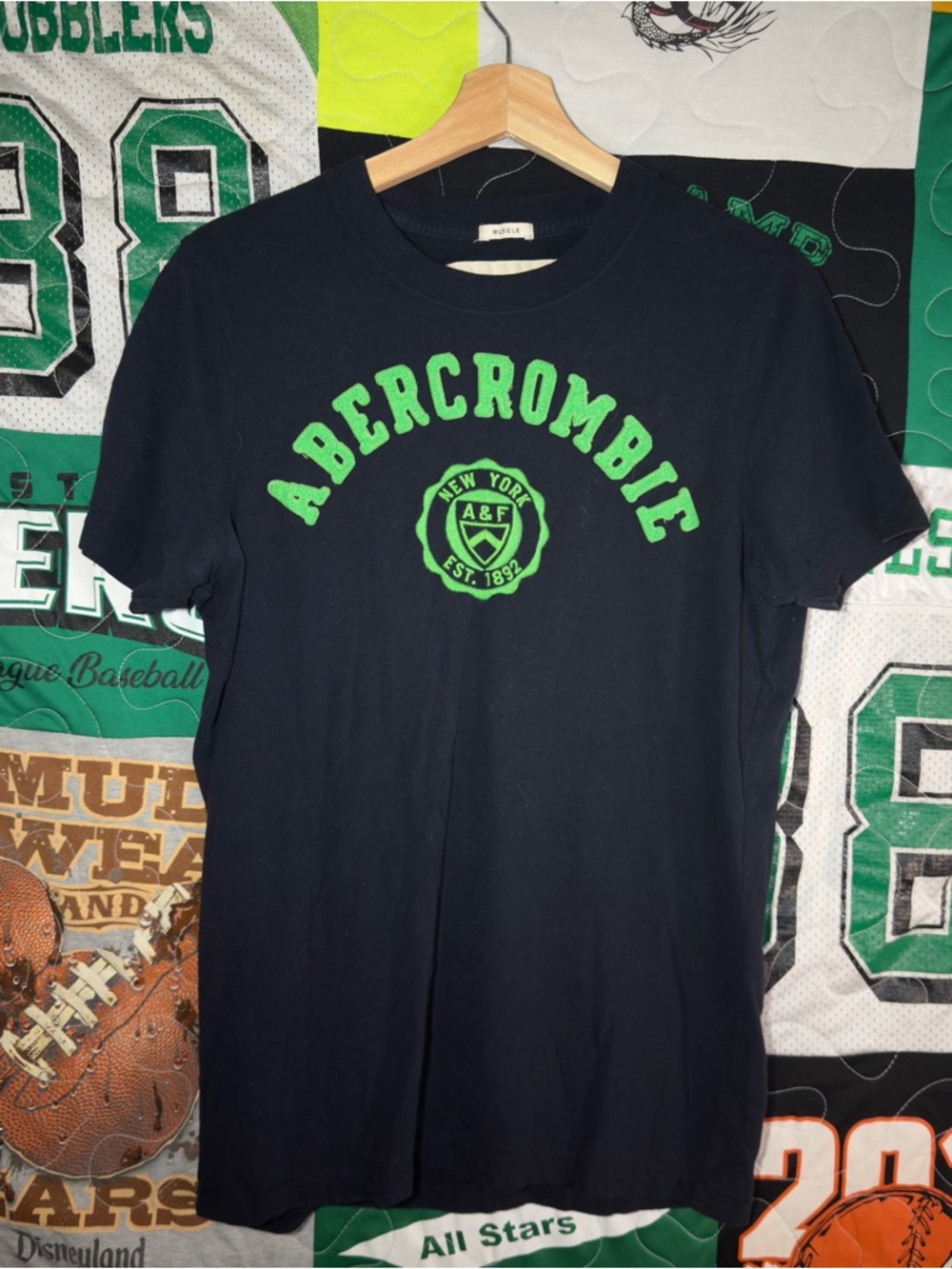 Vintage single stitch Abercrombie&Fitch Navy Green Logo Graphic Tee Men’s Large